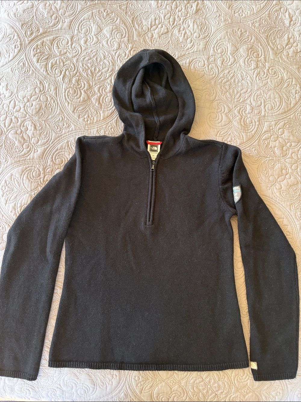The North Face Women’s Black Half-Zip Hooded Sweater, S